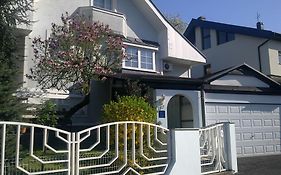 Apartment & Rooms Miboti